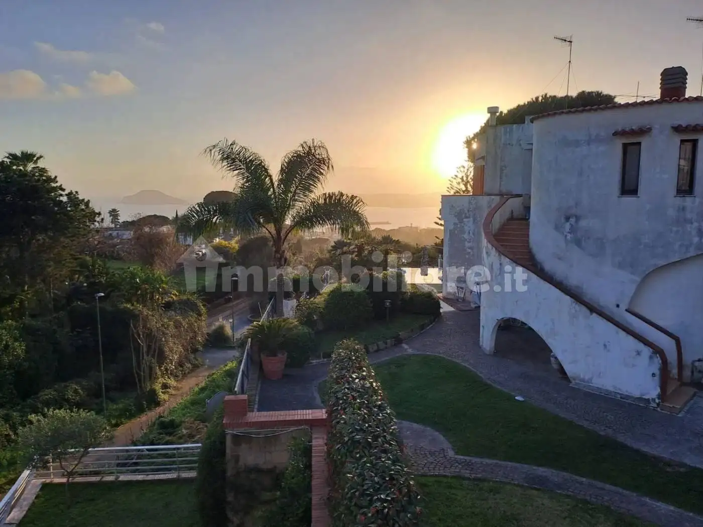 Appartamento in vendita a Pozzuoli