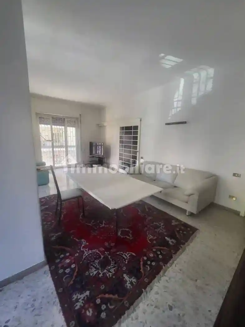 Trilocale via Francesco Giordani, Piazza Amedeo - Parco Margherita, Napoli - foto 2