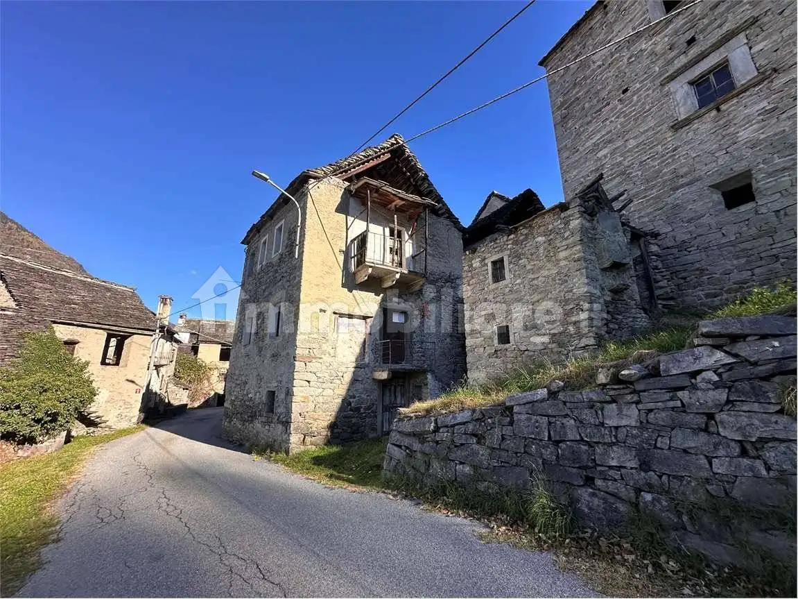 Casa indipendente in vendita a Montecrestese