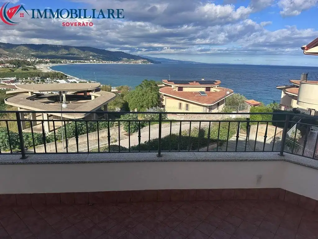 Villa in vendita a Soverato