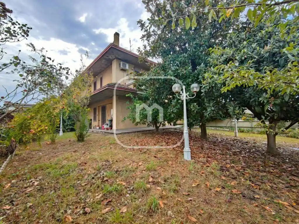 Villa a schiera via della Stazione di Ciampino 157, Morena, Roma - foto 5