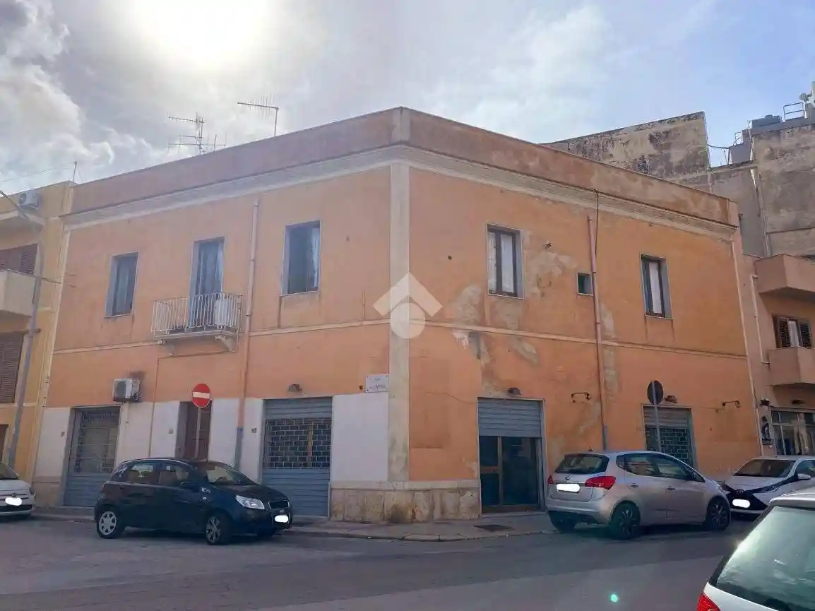 Palazzo - Edificio in vendita a Trapani