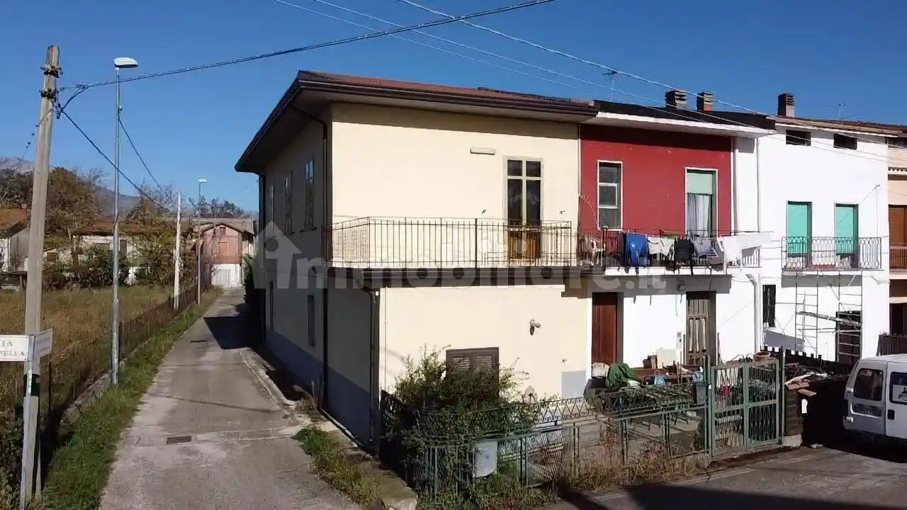 Casa indipendente in vendita a San Martino Valle Caudina