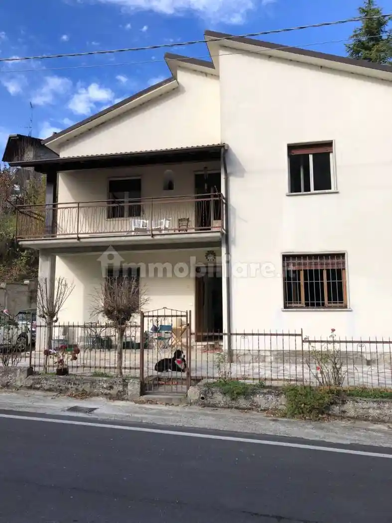 Villa in vendita a Varzi