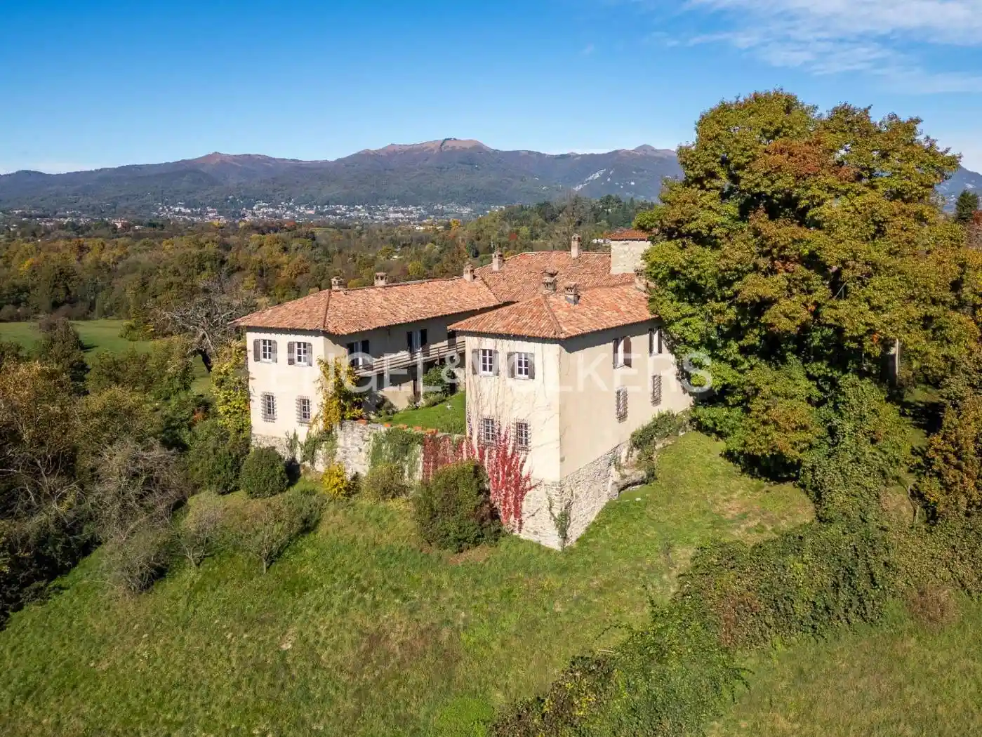 Villa in vendita a Lurago d'Erba