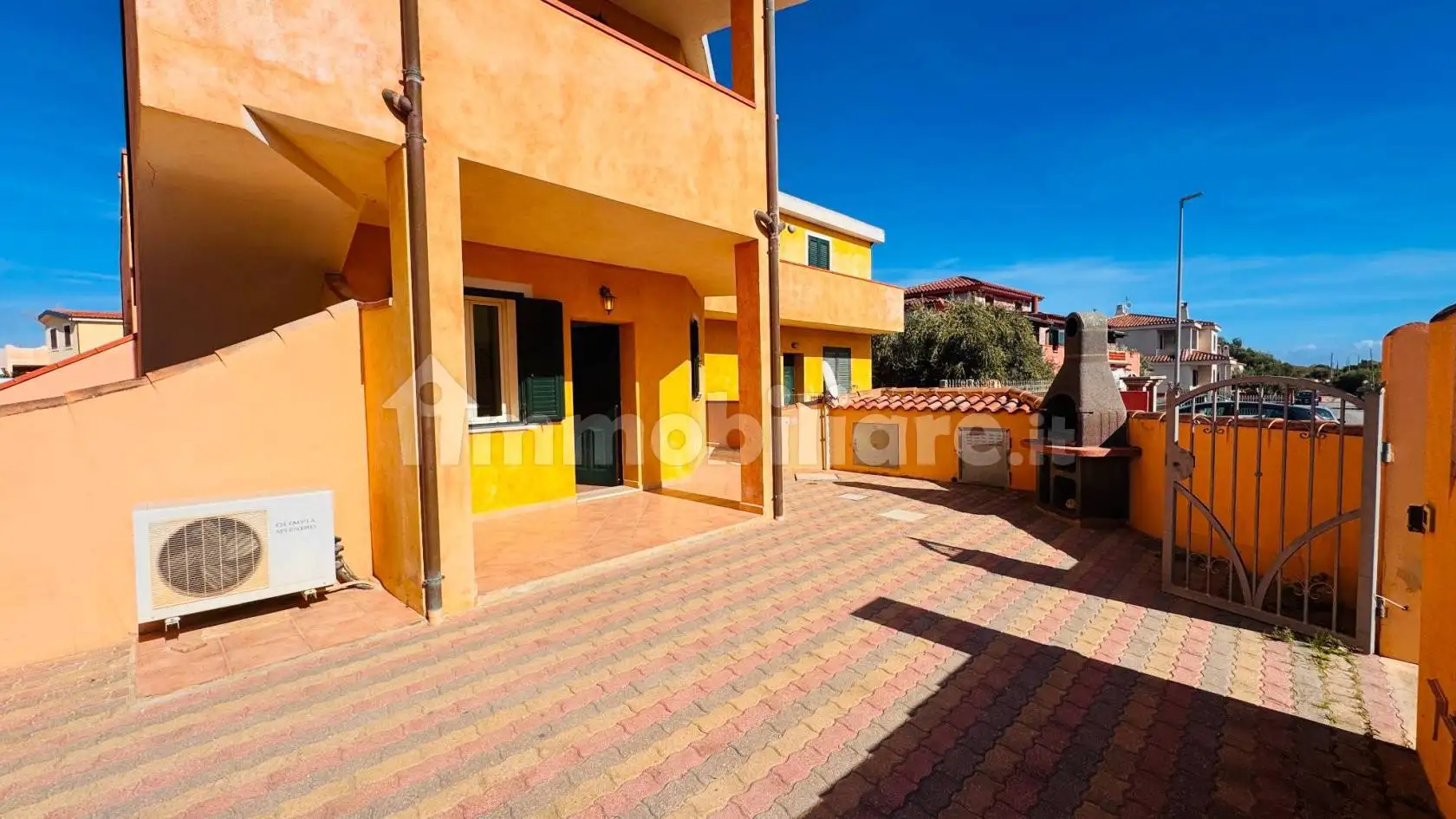 Appartamento in vendita a Orosei