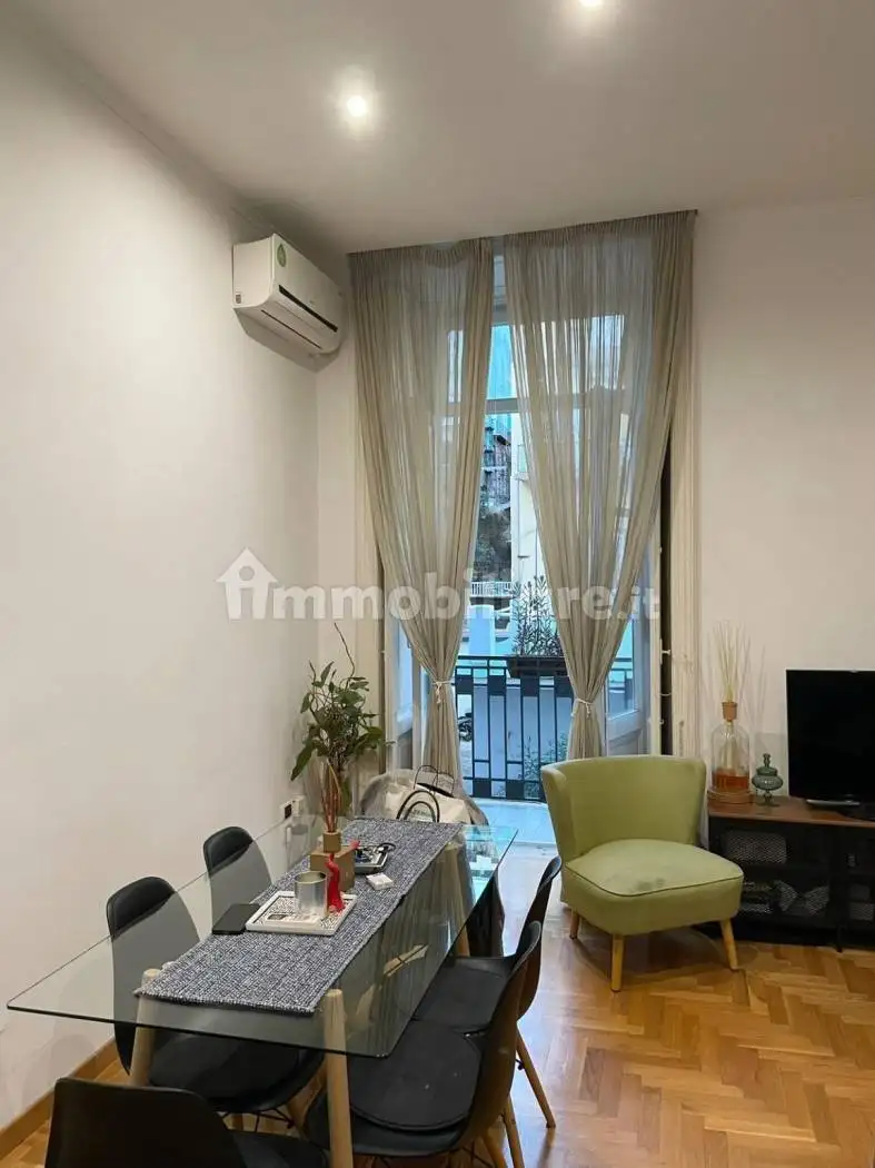 Appartamento in affitto a Napoli