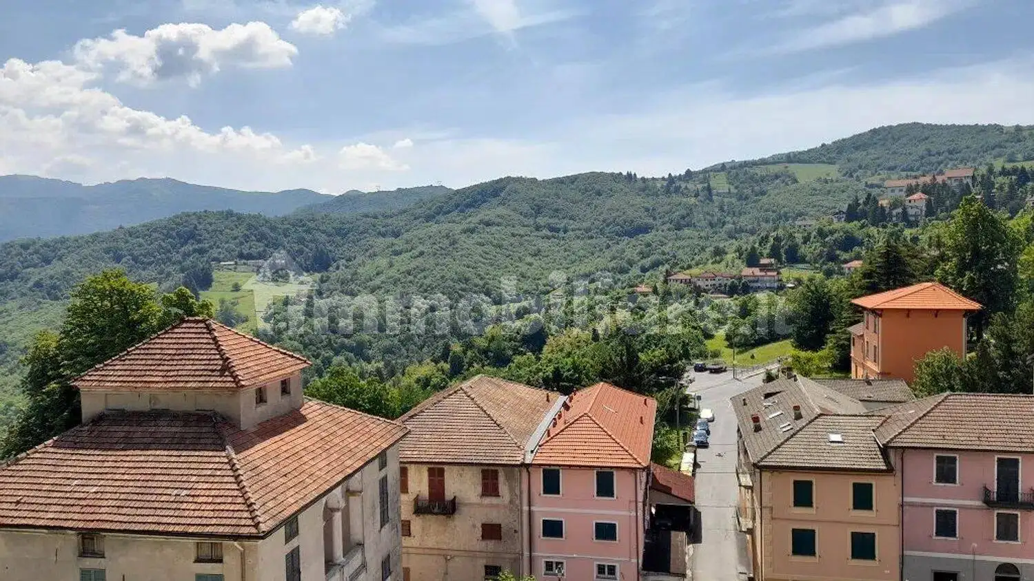 Appartamento in vendita a Crocefieschi