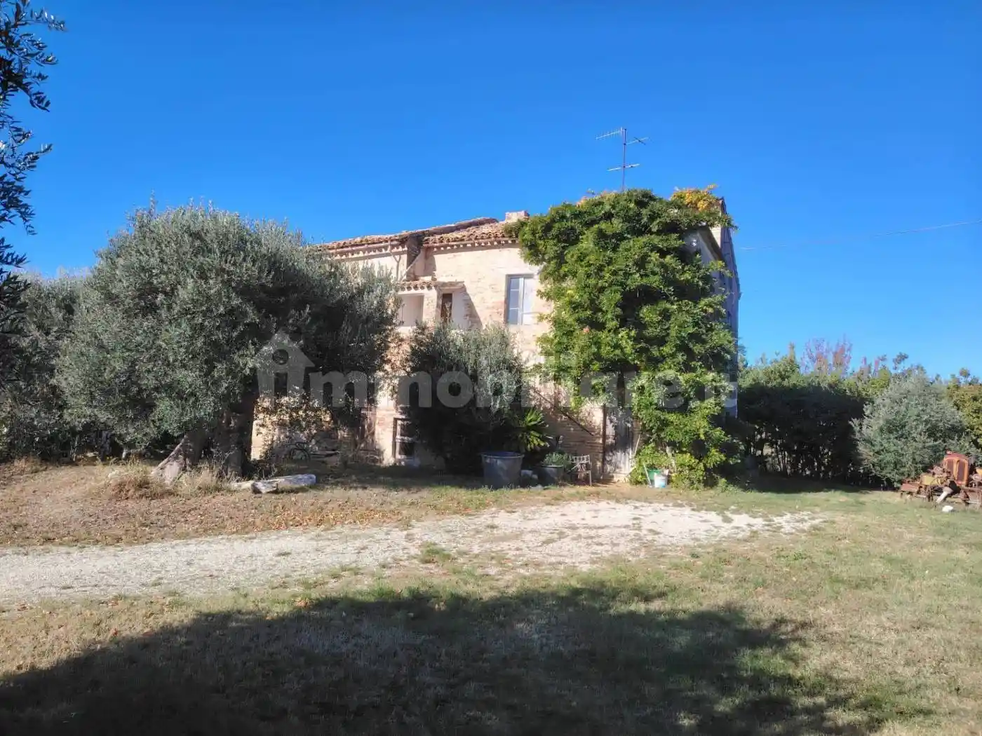 Rustico - Casale in vendita a Offida