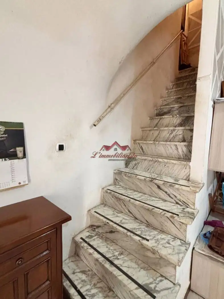 Terratetto unifamiliare 90 m², da ristrutturare, Capurso - foto 4