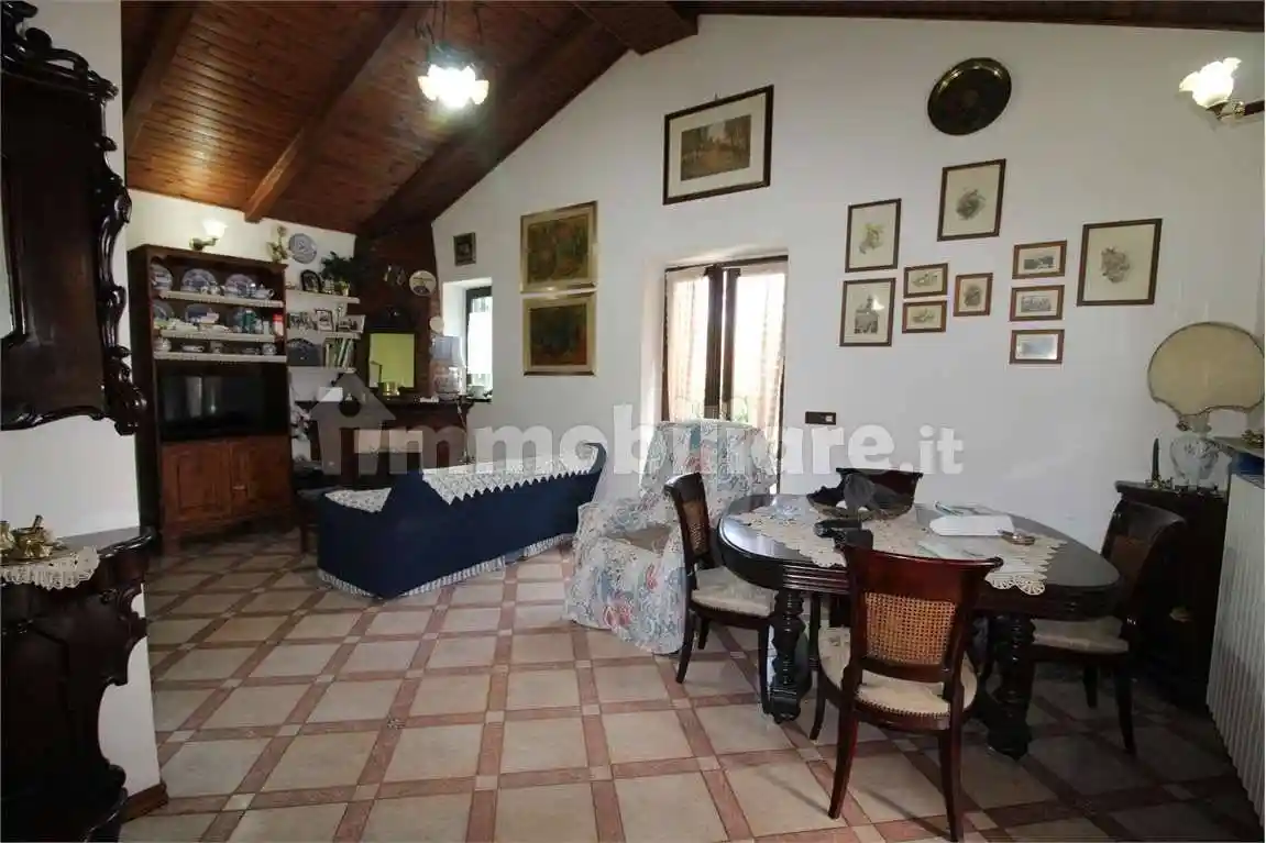Villa unifamiliare, buono stato, 181 m², Potenza - foto 4