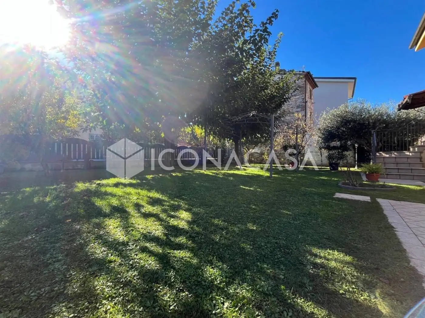 Villetta a schiera in vendita a Lucca