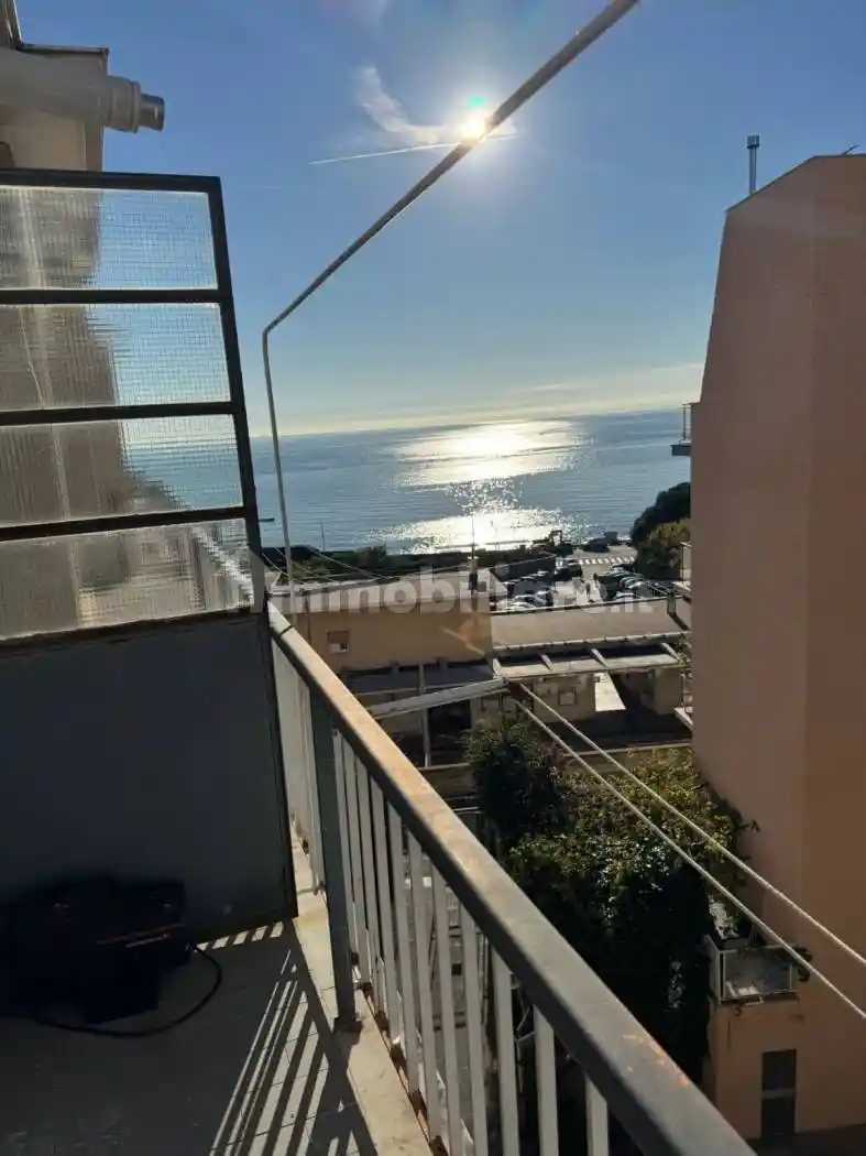 Appartamento in vendita a Genova