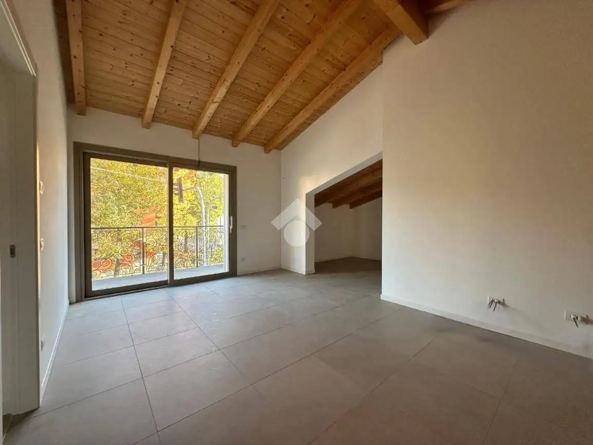 Appartamento in vendita a Albano Sant'Alessandro