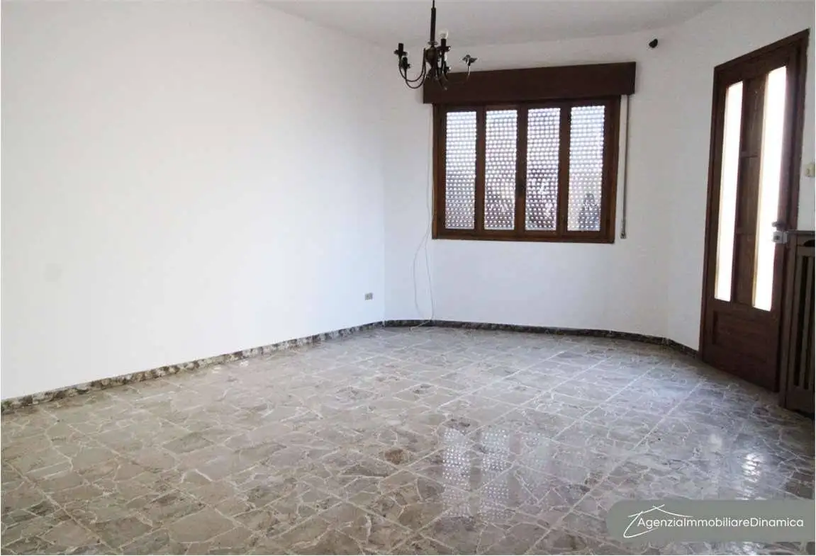 Casa indipendente in vendita a Sernaglia della Battaglia