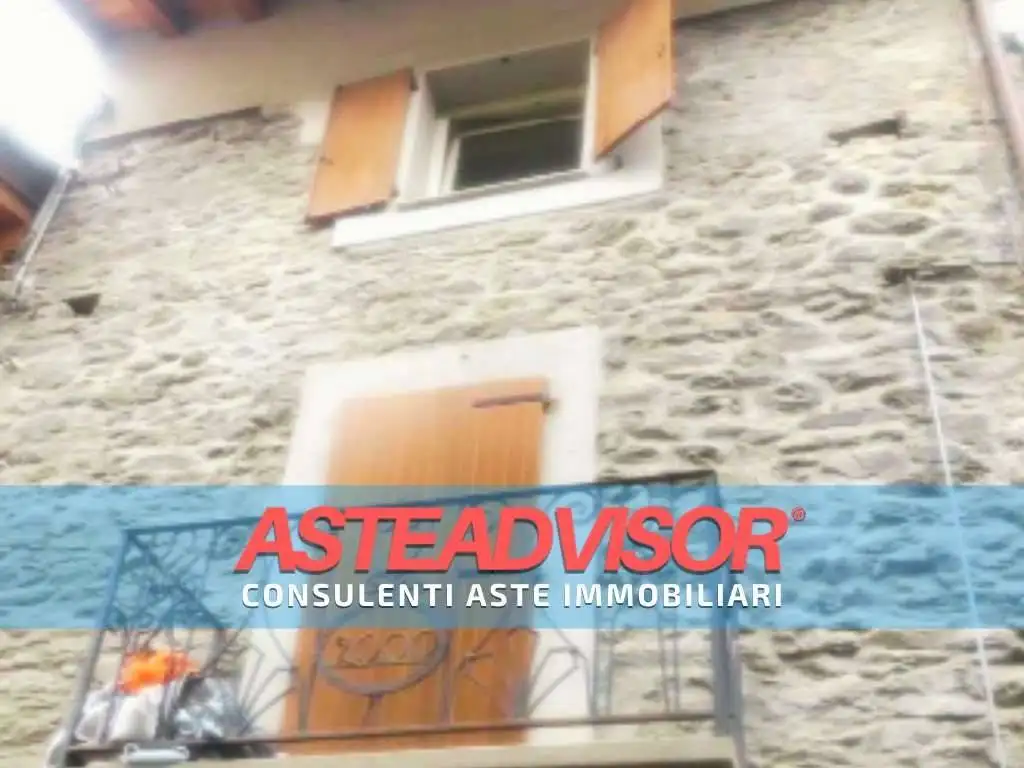 Casa indipendente in asta a Villeneuve