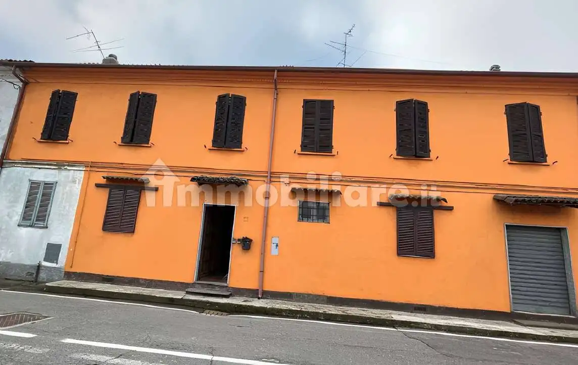 Appartamento in asta a Cozzo