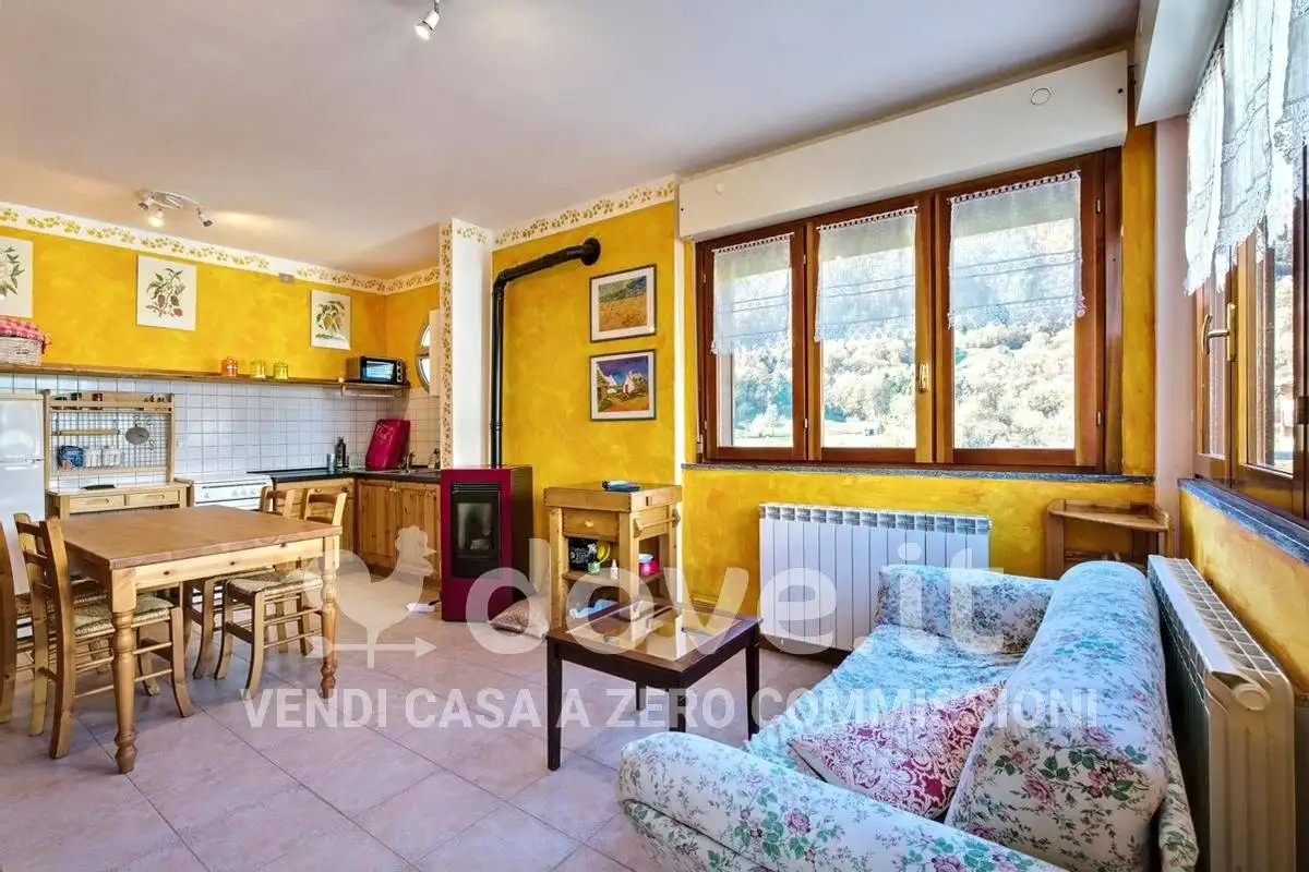 Appartamento in vendita a Val Brembilla