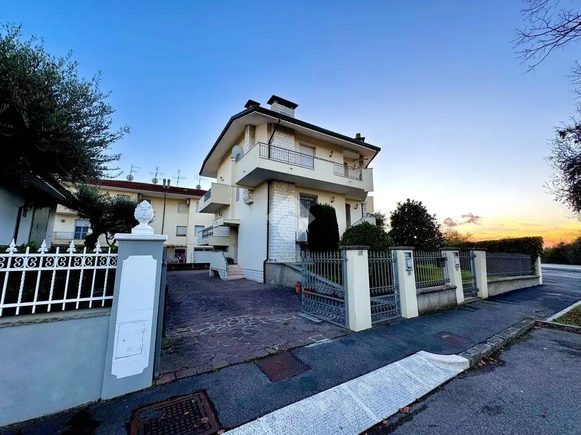 Villa in vendita a San Mauro Pascoli