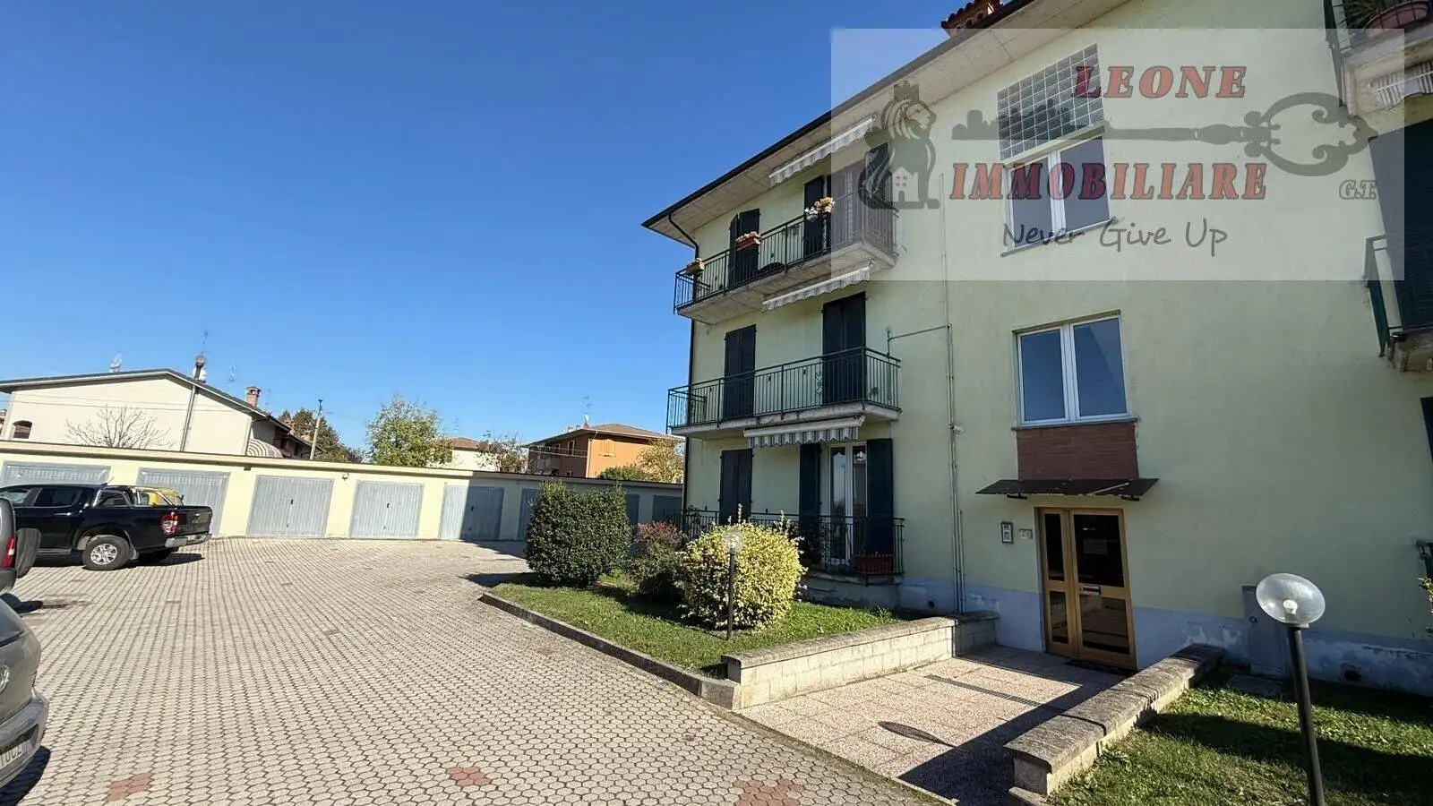 Trilocale via delle Grazie 19, Centro, Albuzzano - foto 3