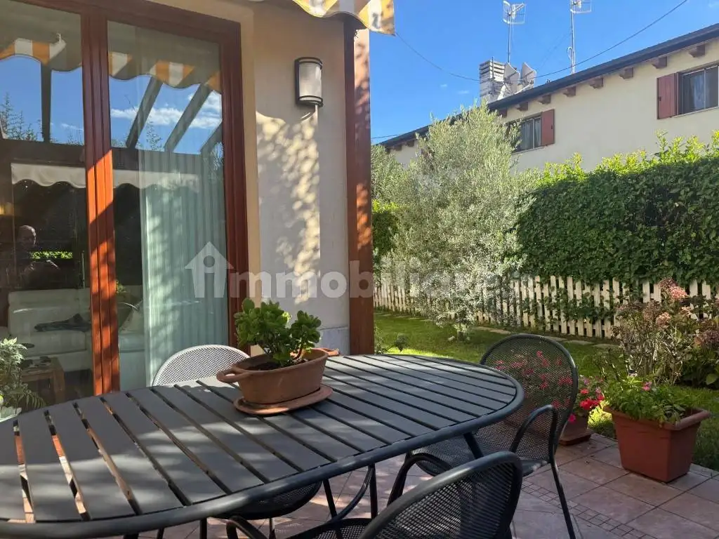 Villa in vendita a San Dorligo della Valle - Dolina