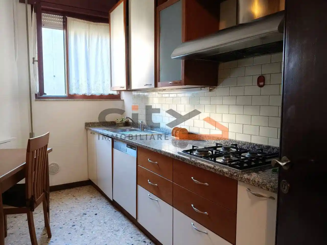 Quadrilocale buono stato, piano terra, Centro, Bassano del Grappa - foto 4