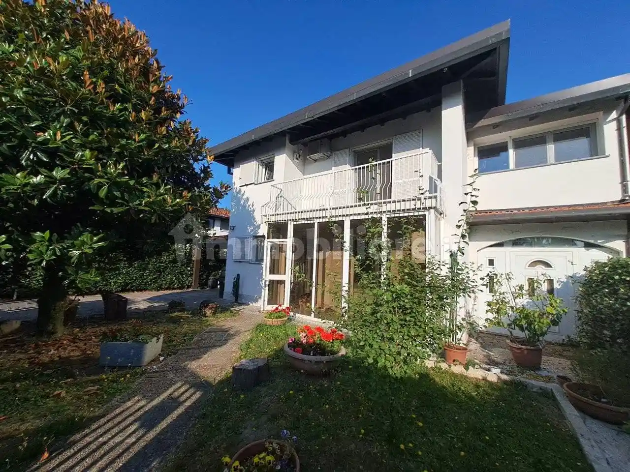 Villa in vendita a Assago