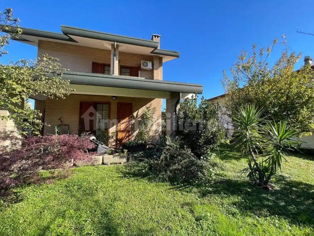 Villa in vendita a Cesate