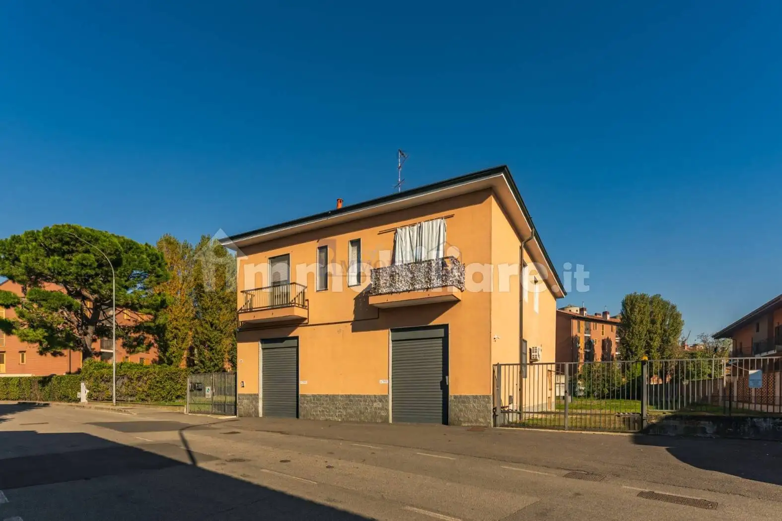Palazzo - Edificio in vendita a San Giuliano Milanese