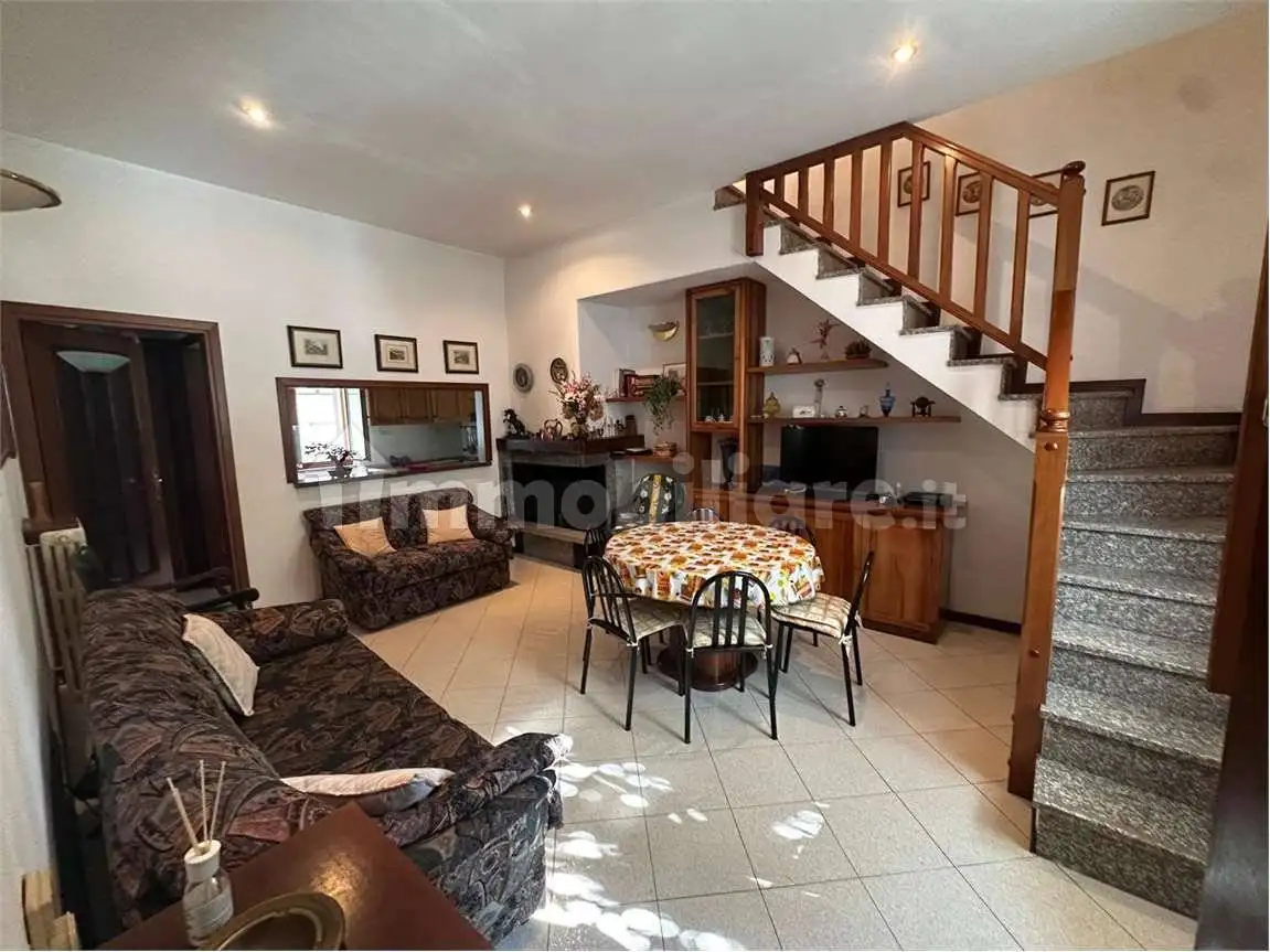 Casa indipendente in vendita a Canzo