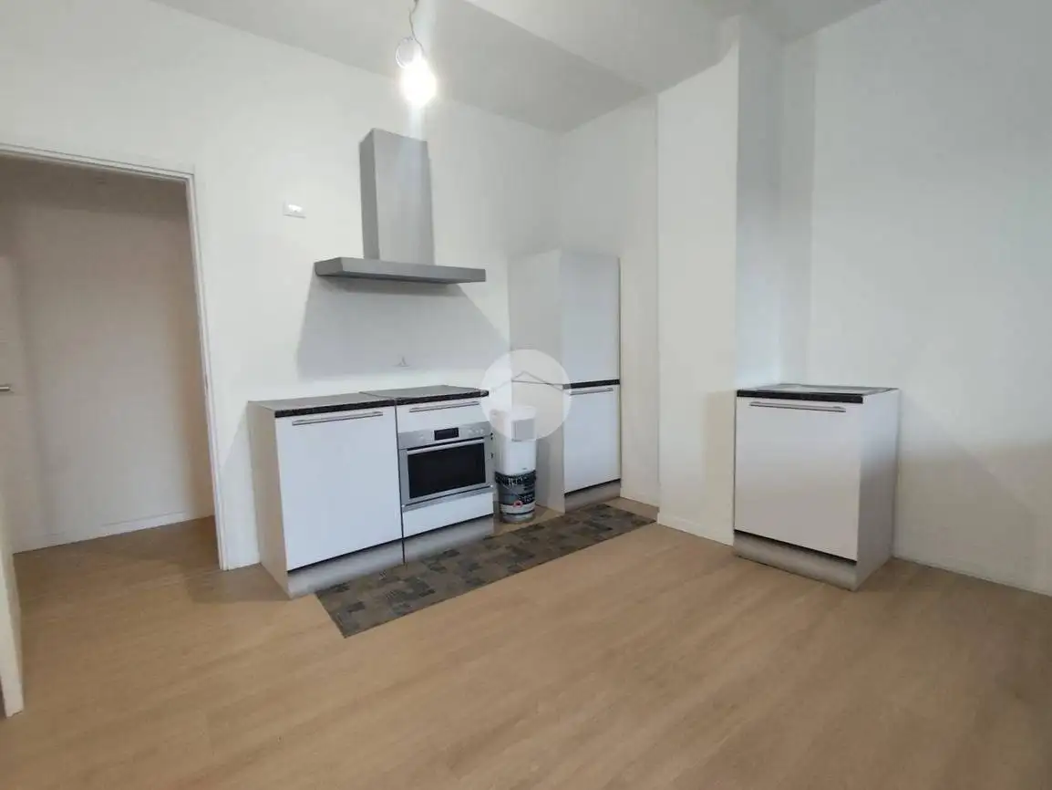 Trilocale via Papa Giovanni XXIII 236, Calcio - foto 3