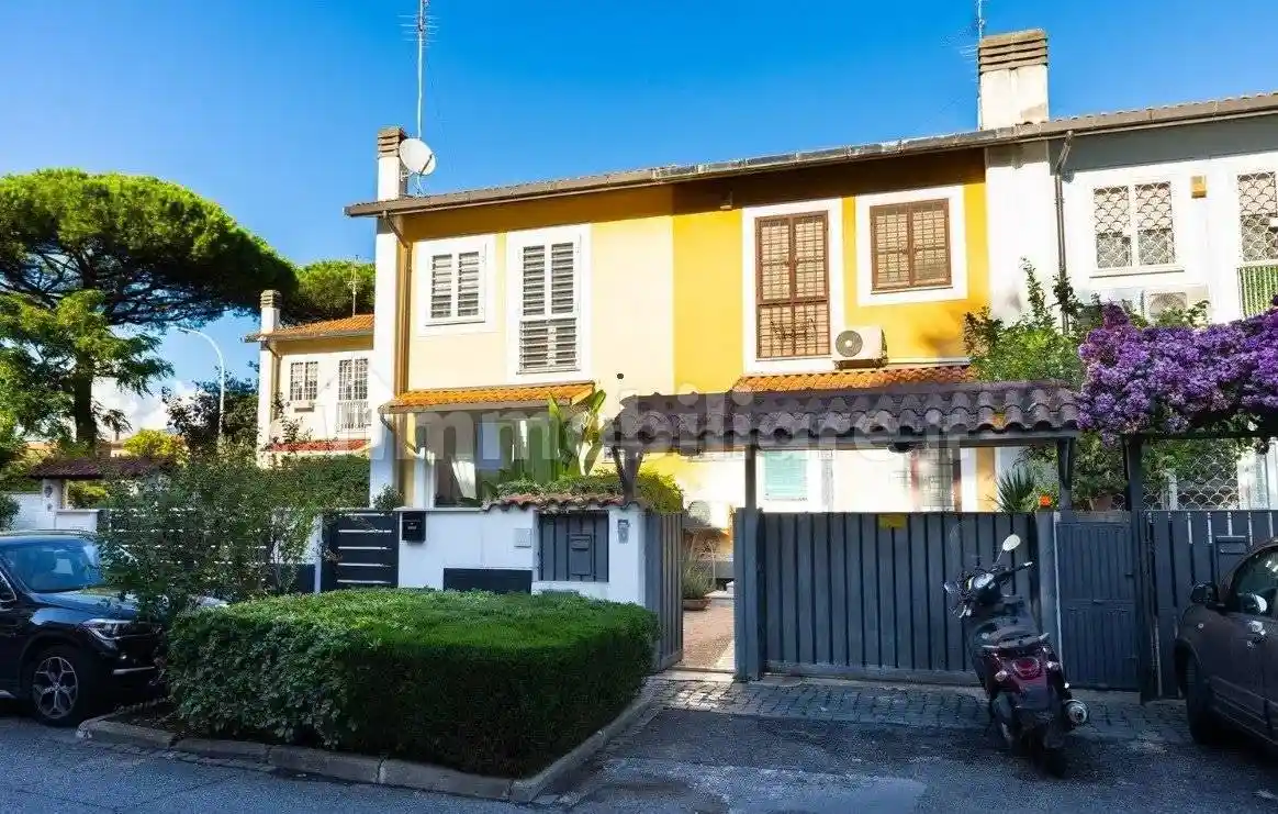 Villa a schiera via Anassarco, Casal Palocco, Roma - foto 4
