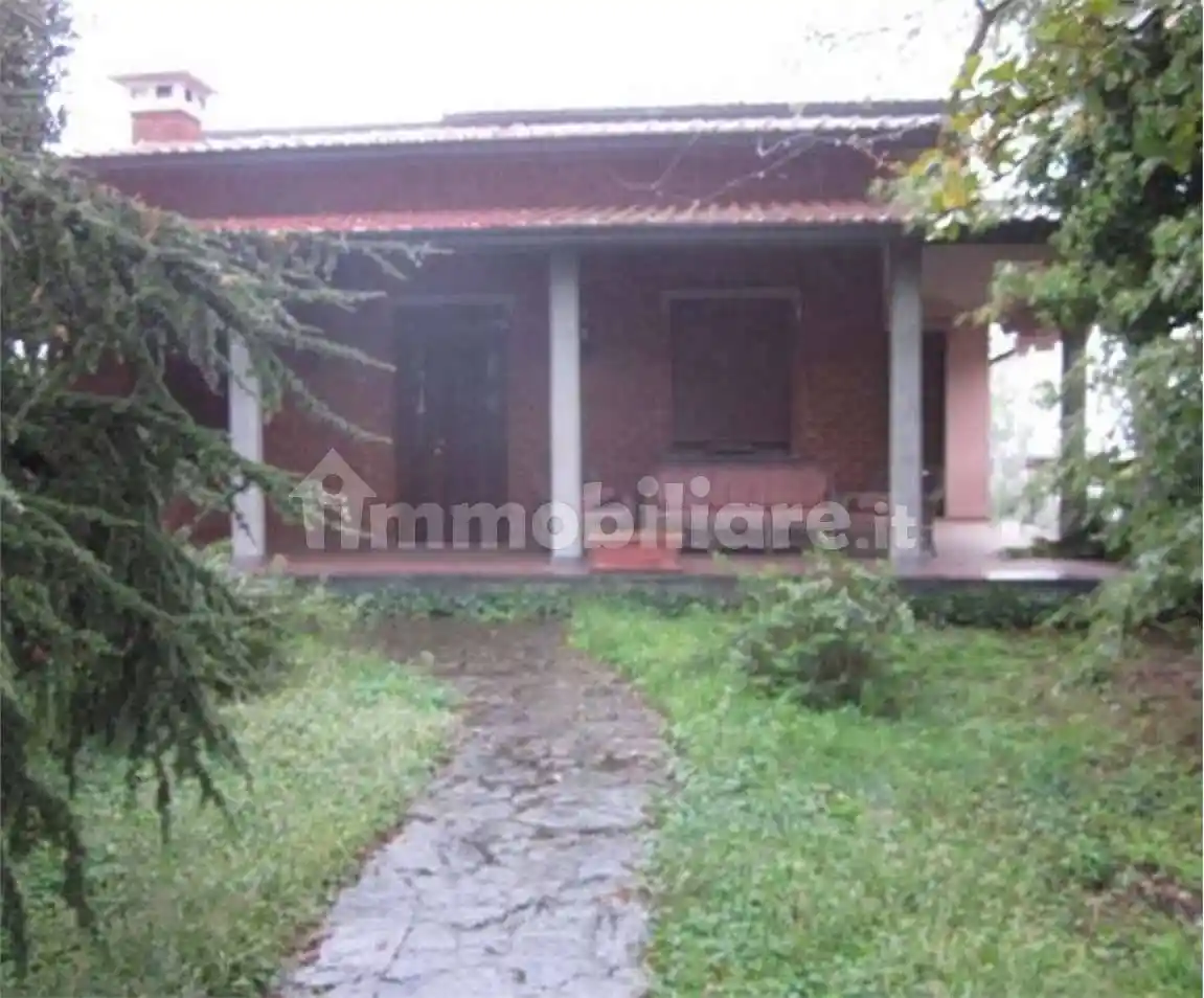 Villa all'asta via Costa , 19, Castana - foto 2