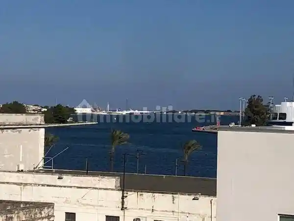 Appartamento in affitto a Brindisi