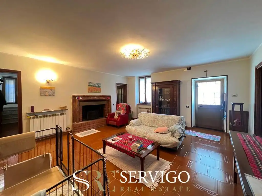 Casa indipendente in vendita a Casorate Primo