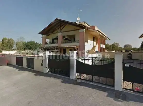 Appartamento in vendita a Pomezia