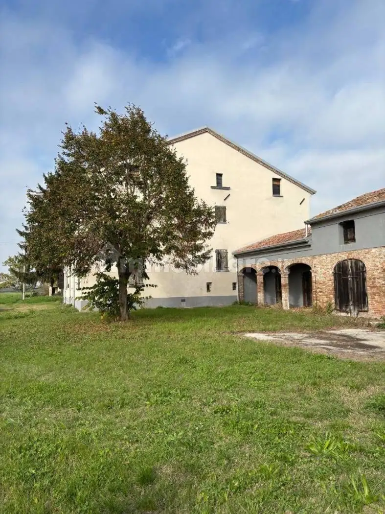 Rustico - Casale in vendita a Quistello