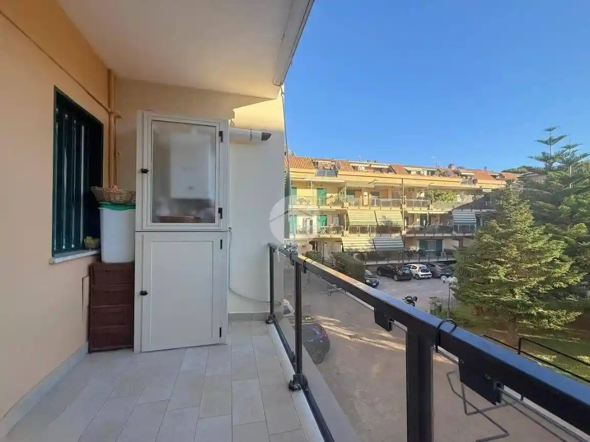 Appartamento via Francesco Petrarca 25, Centurano, Caserta - foto 2