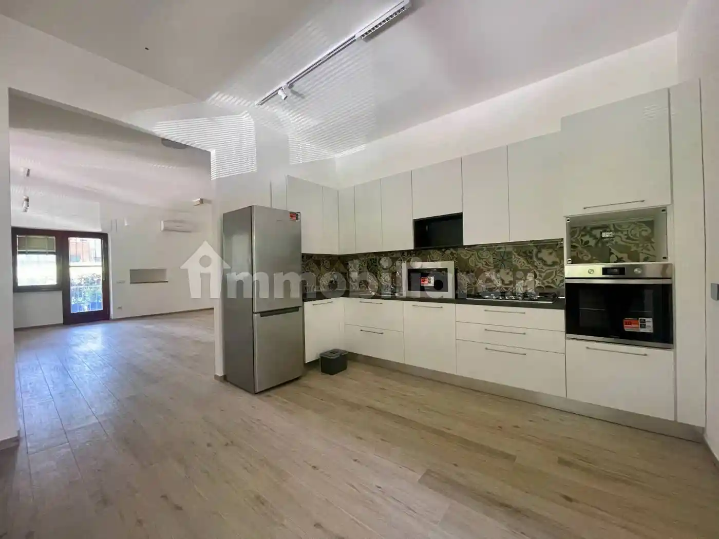 Quadrilocale viale Umberto Tupini 104, Eur, Roma - foto 4