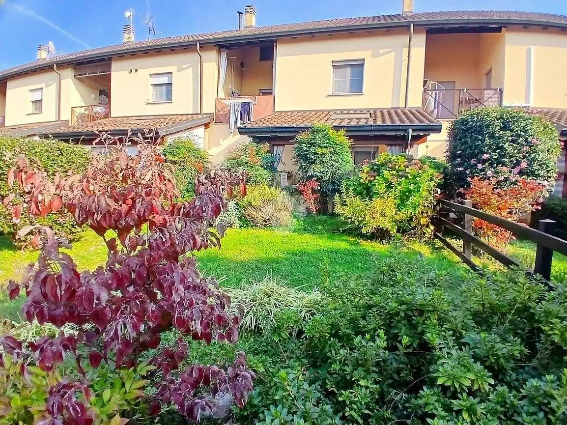 Villetta a schiera in vendita a Taino