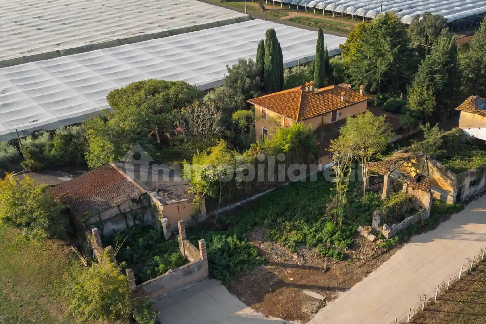 Rustico - Casale in vendita a Cisterna di Latina