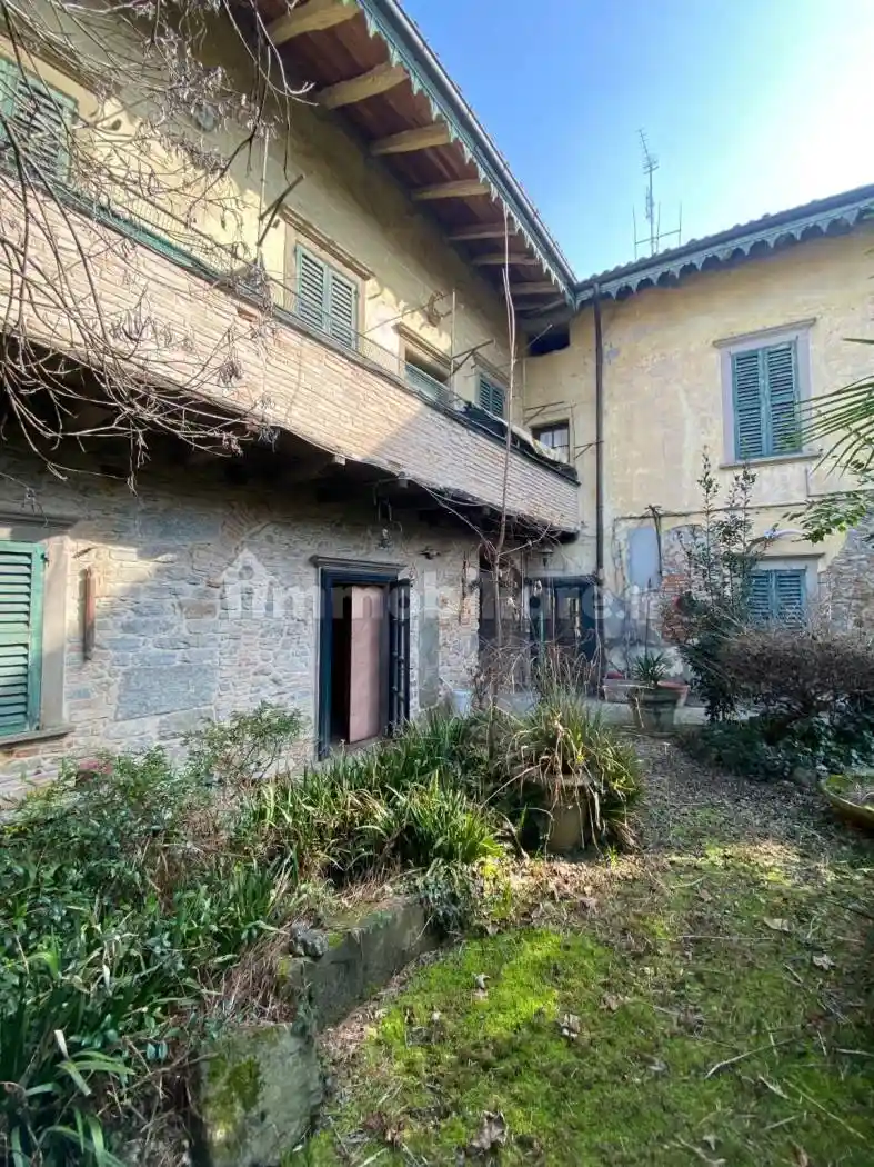 Terratetto plurifamiliare 451 m², Caprino, Caprino Bergamasco - foto 4