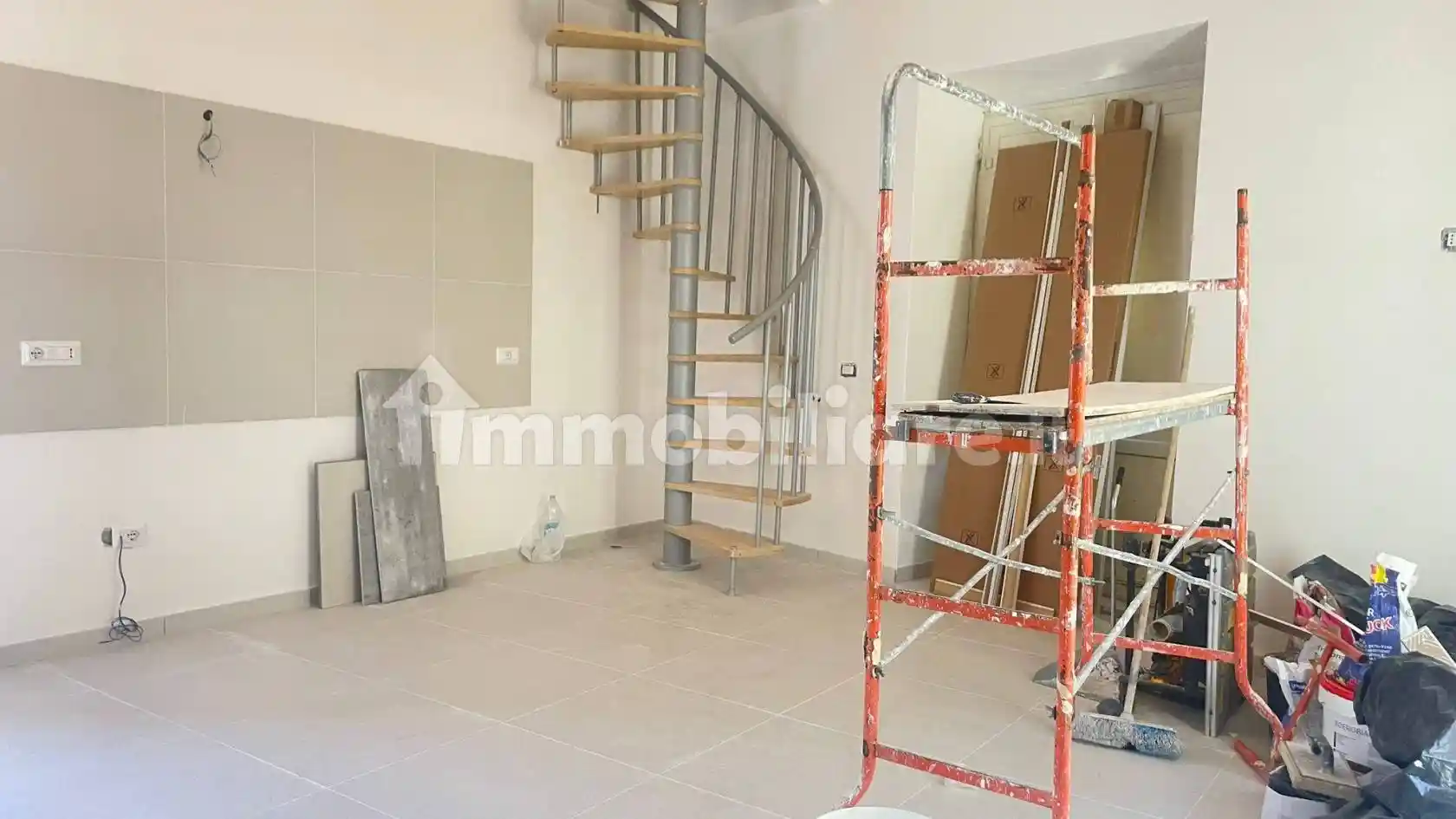 Trilocale via Napoli 1, Chiaiano, Napoli - foto 2