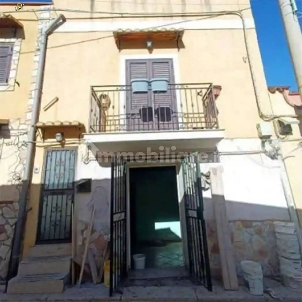 Appartamento all'asta via Antonio De Curtis, 8, Palermo - foto 2