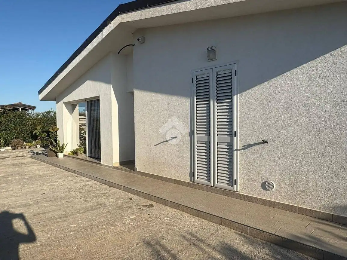 Villa bifamiliare via Argentario, Centro, Botricello - foto 2