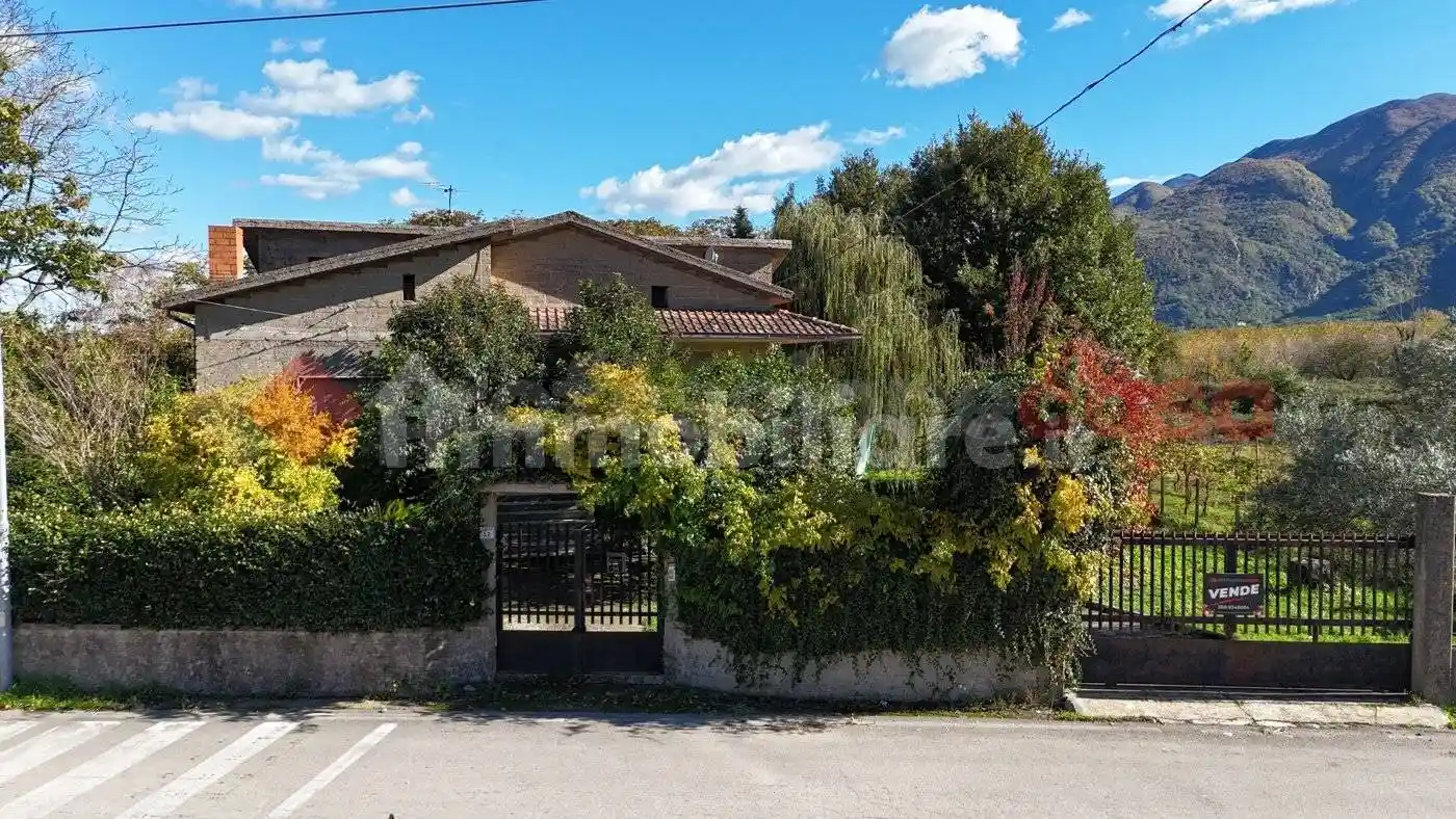 Villa unifamiliare via Patricelli , 12, Trescine, Cervinara - foto 2