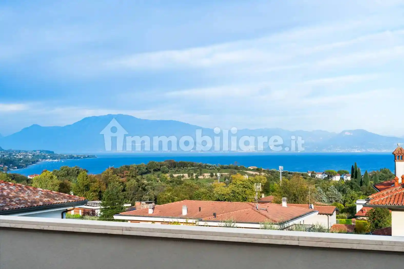Villa in vendita a Lonato del Garda