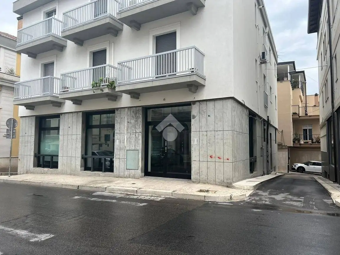 Appartamento in affitto a Altamura