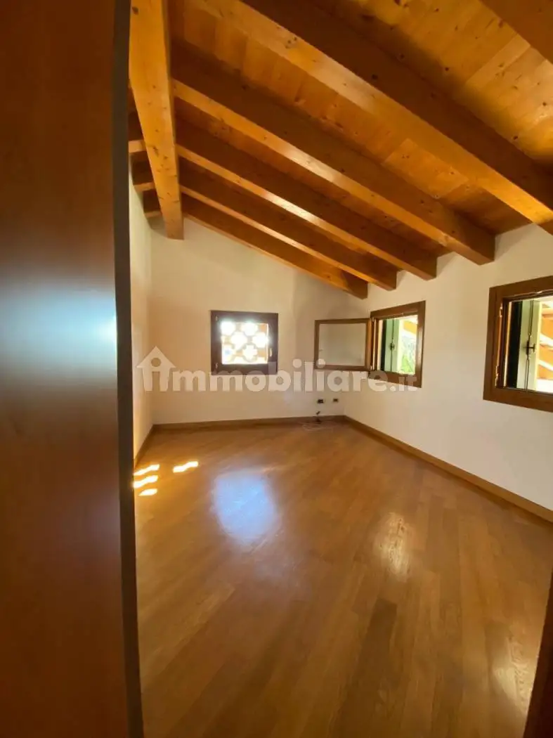 Casa indipendente in affitto a Albettone