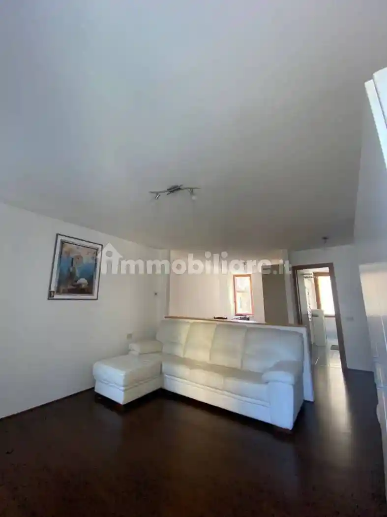 Bilocale piazza Alessandro Manzoni 15, San Mamete, Valsolda - foto 3